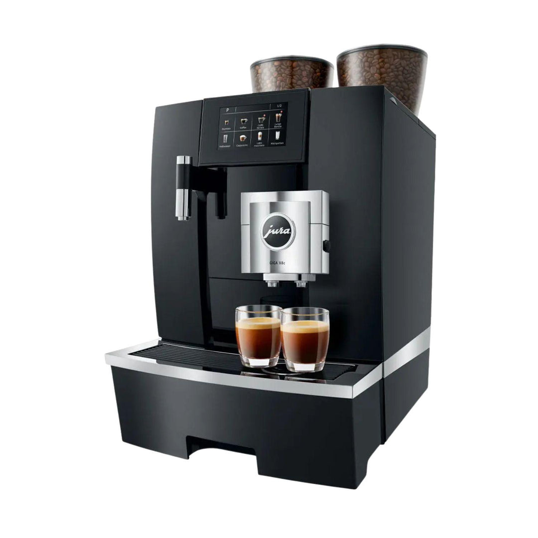 Jura Giga X8c G2 musta täysautomaatti edestä vasemmalta