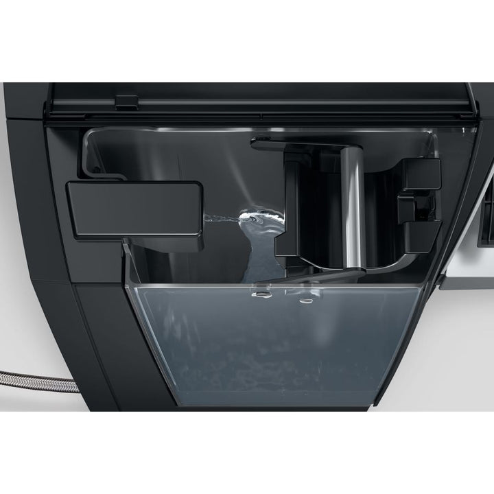 Jura X10c Dark Inox kahviautomaatti sivulta vesiliitännällä