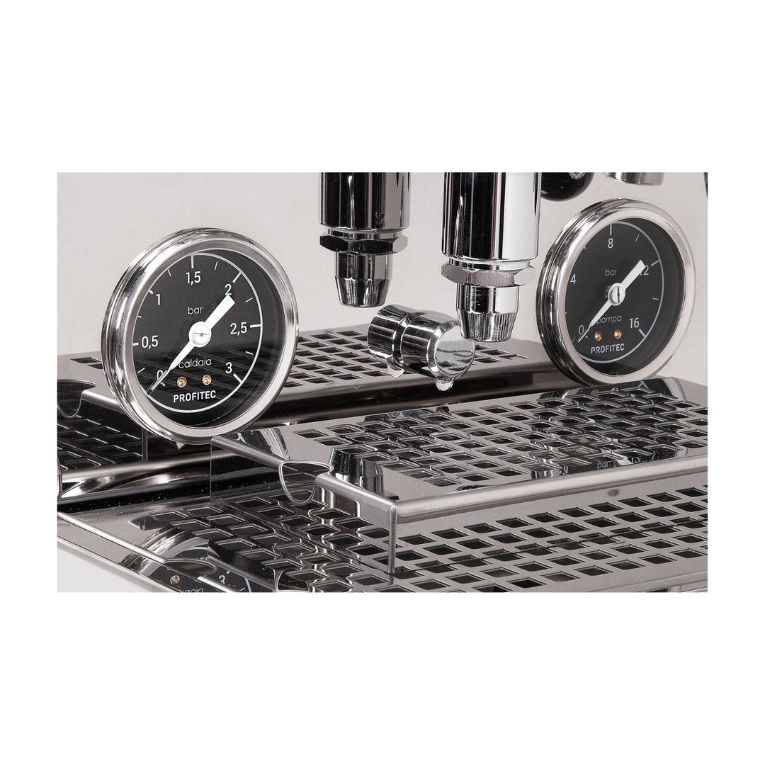 Profitec DRIVE espressokone painemittarit lähikuva