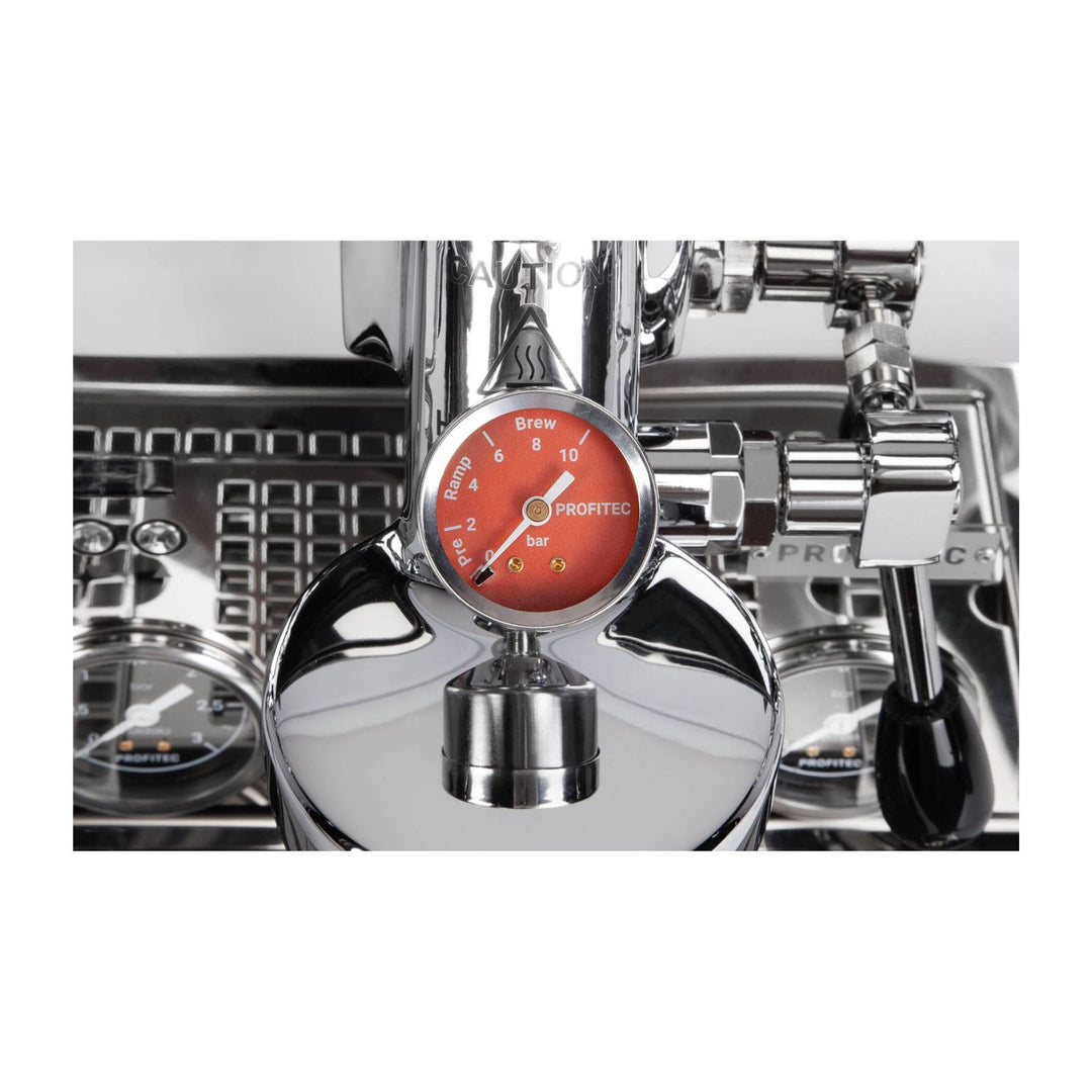 Profitec DRIVE espressokone painemittarit lähikuva